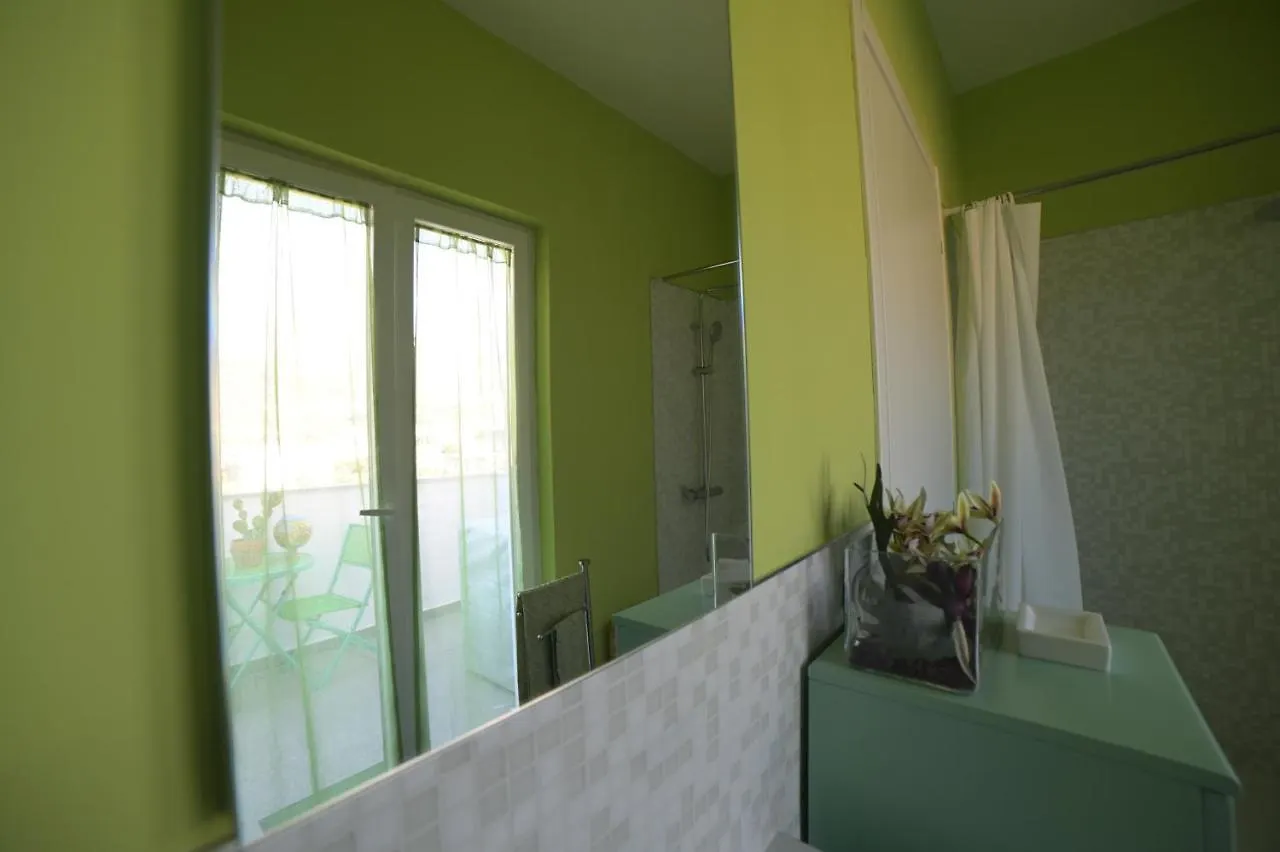 カリーニ Stanzina Della Baronessa Bed & Breakfast 0*,  イタリア
